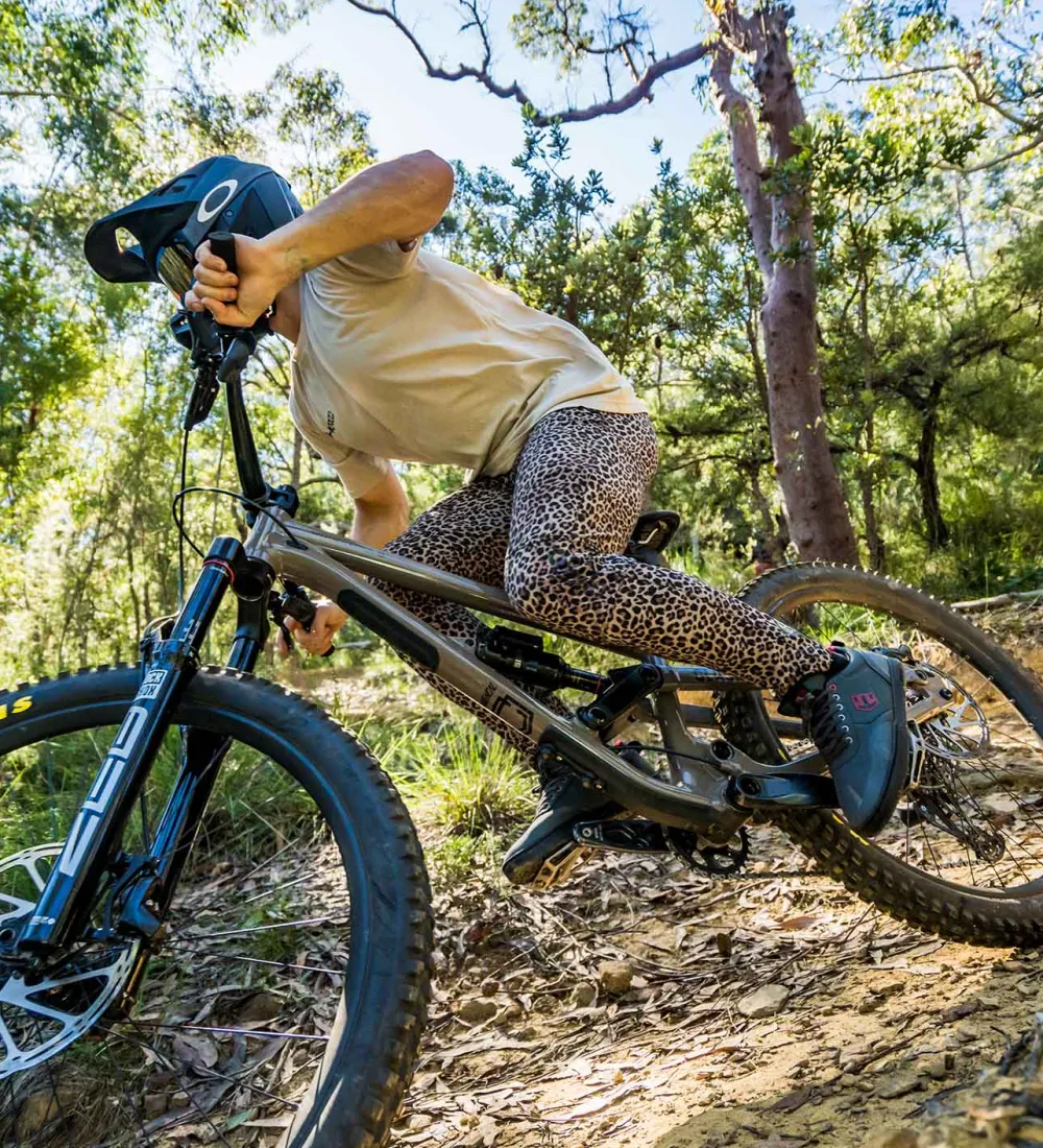 DHaRCO Bottoms*Mens Gravity Pants | Leopard
