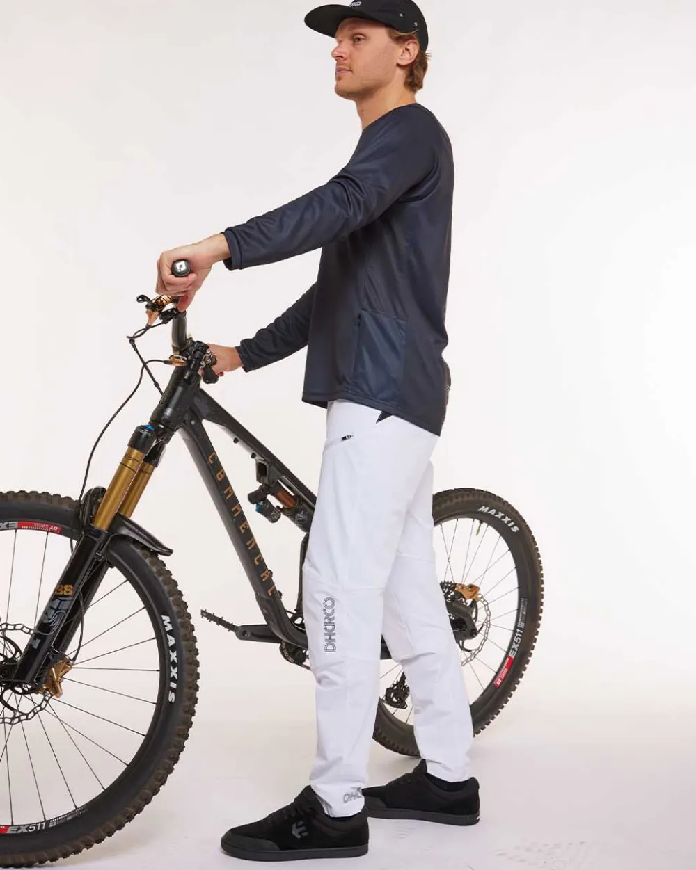 DHaRCO Bottoms*Mens Gravity Pants | White