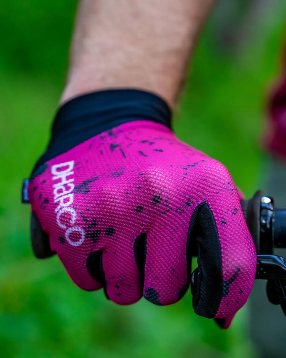 DHaRCO Gloves*Mens Trail Glove | Chili Peppers