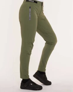 DHaRCO Bottoms*Womens Gravity Pants | Gorilla Green