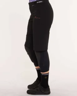 DHaRCO Bottoms*Womens Gravity Shorts | Black