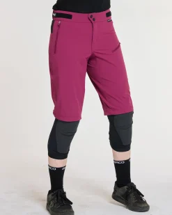 DHaRCO Bottoms*Womens Gravity Shorts | Sangria