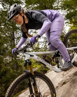 DHaRCO Gloves*Womens Trail Glove | Odyssey